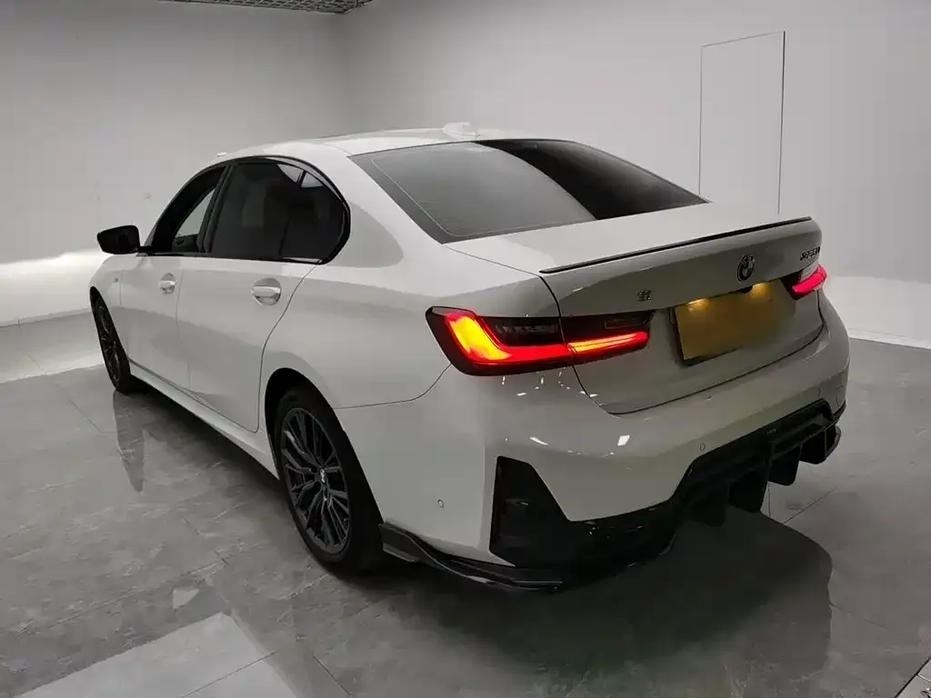 BMW 3 Series 2024 из CN, фото 2