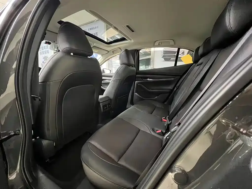 Mazda 3 Axela 2021 из CN, фото 5