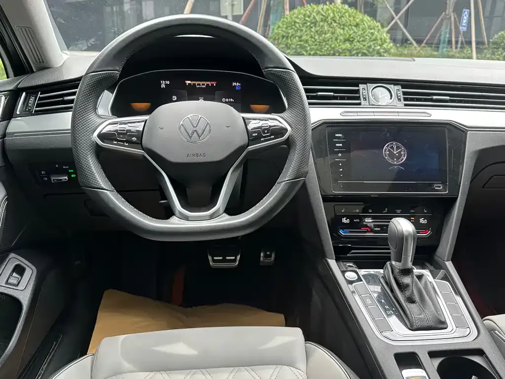 Volkswagen Magotan 2023 из CN, фото 3
