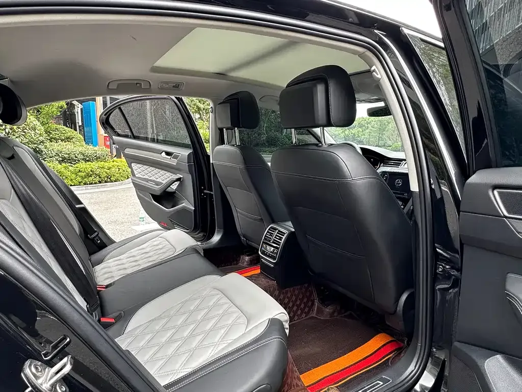 Volkswagen Magotan 2023 из CN, фото 7