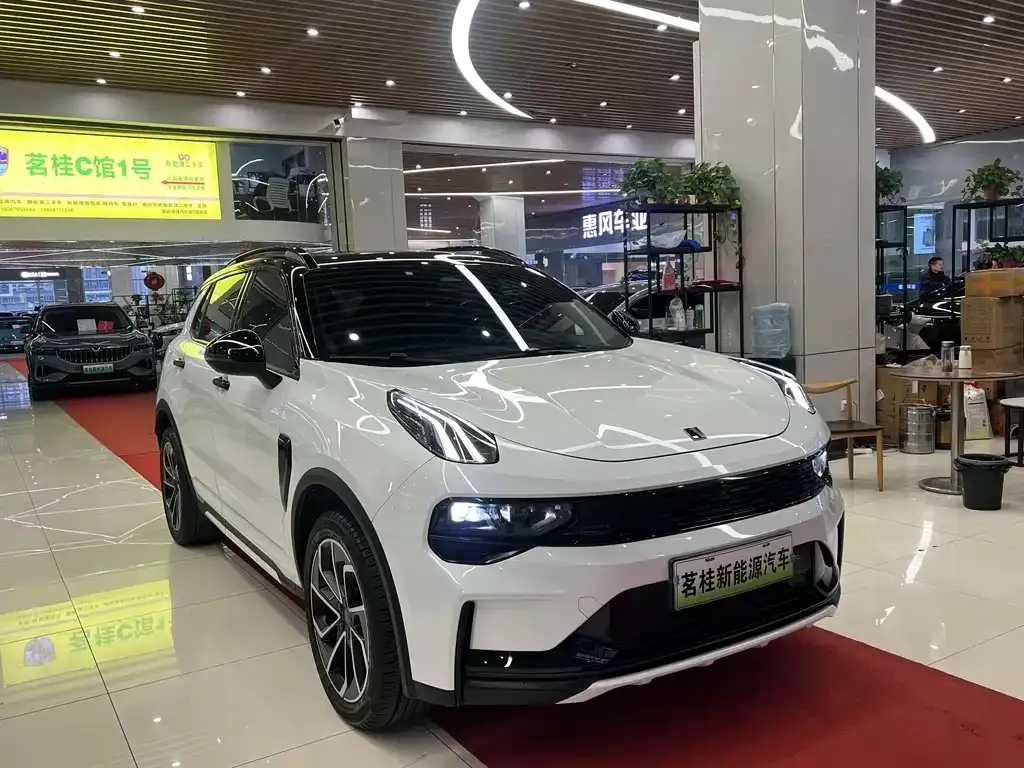 Lynk & Co 01 EM-P 2023 из CN, фото 6