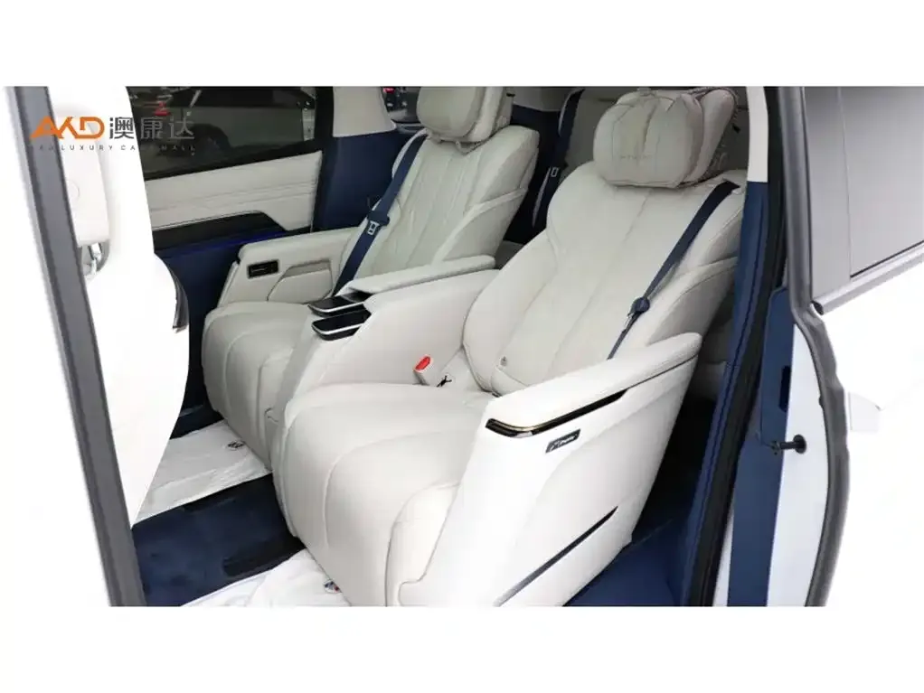 Buick Century 2024 из CN, фото 3