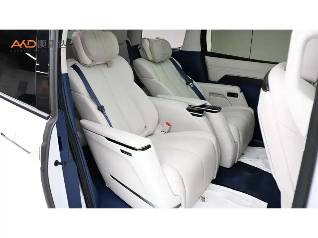 Buick Century 2024 из CN, фото 2