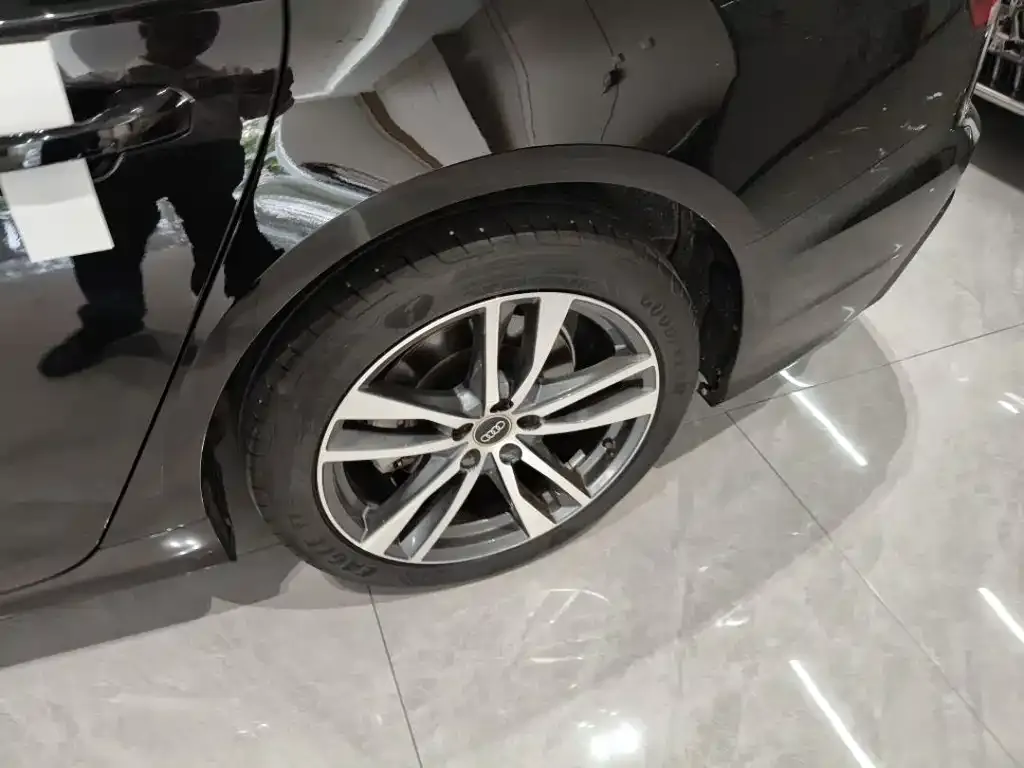 Audi A6L 2022 из CN, фото 3