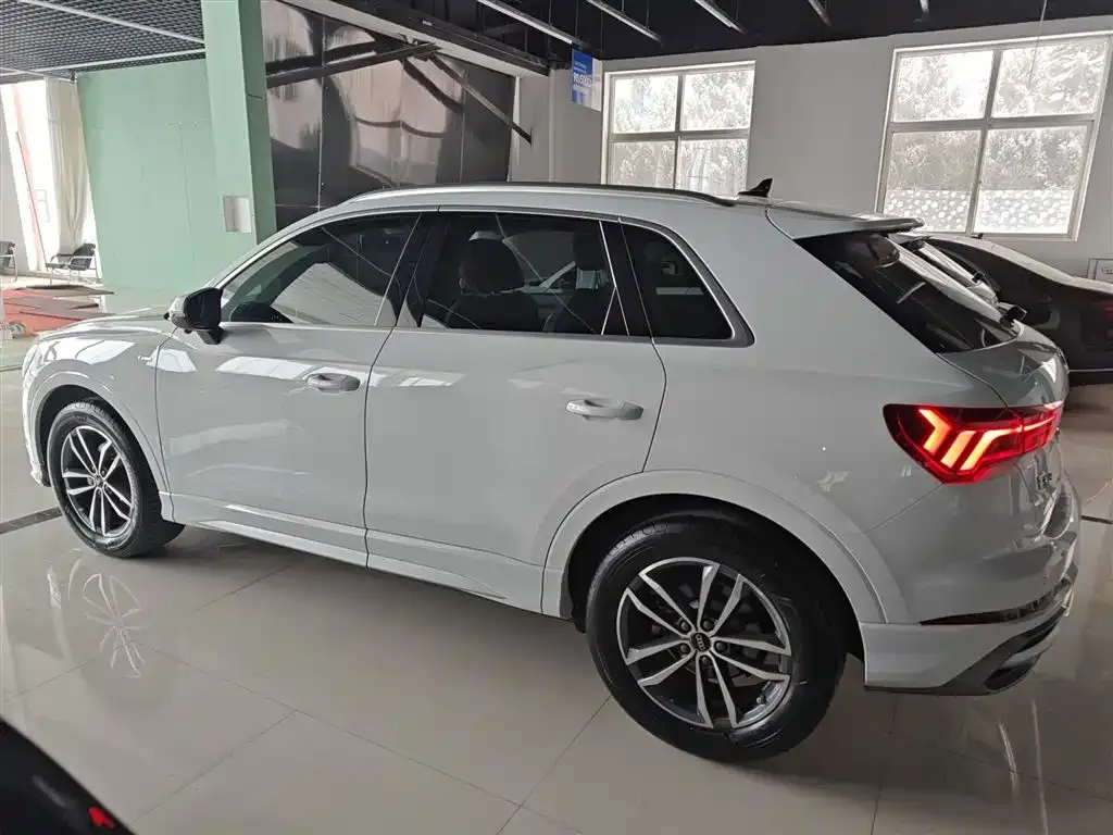 Audi Q3 2022 из CN, фото 7