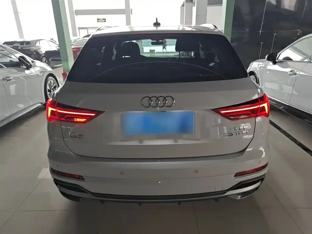 Audi Q3 2022 из CN, фото 10