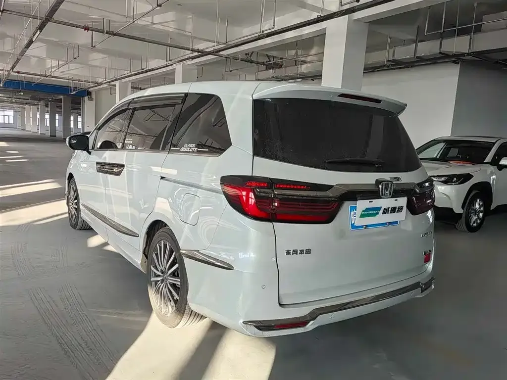 Honda Elysion 2024 из CN, фото 6