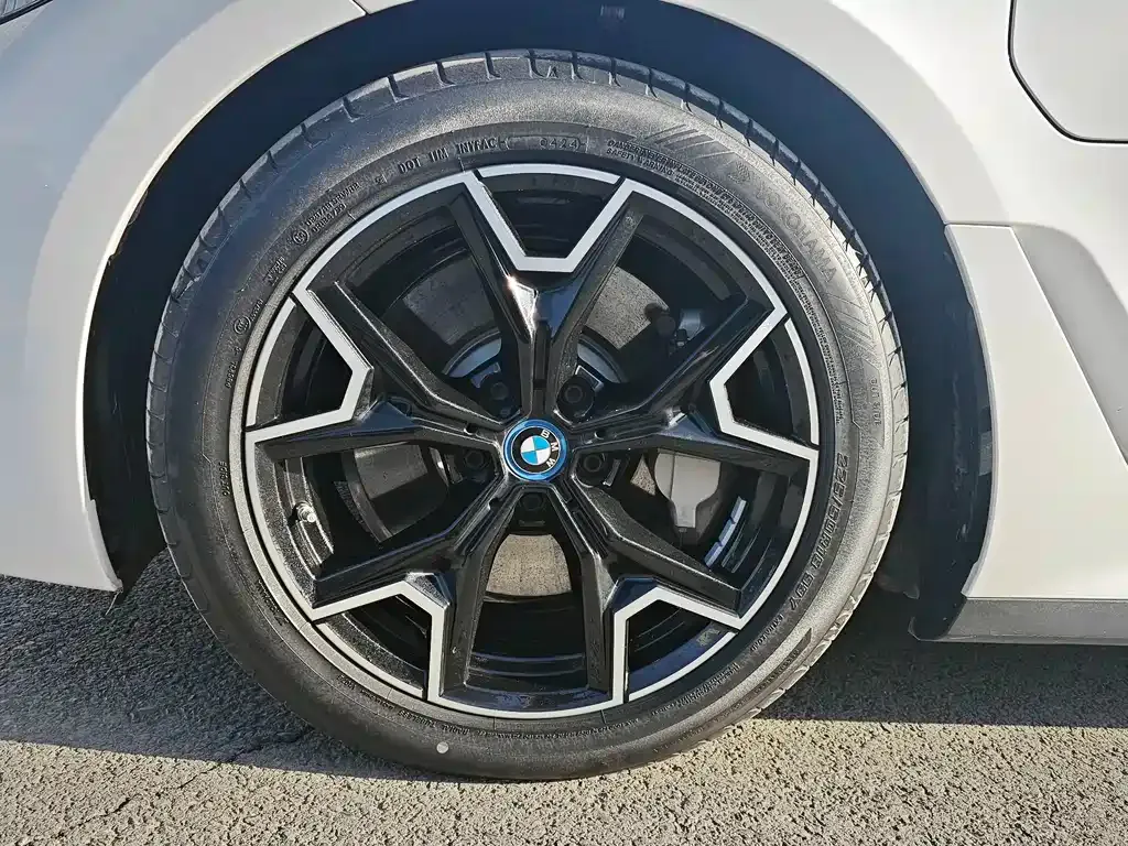 BMW i3 2024 из CN, фото 8