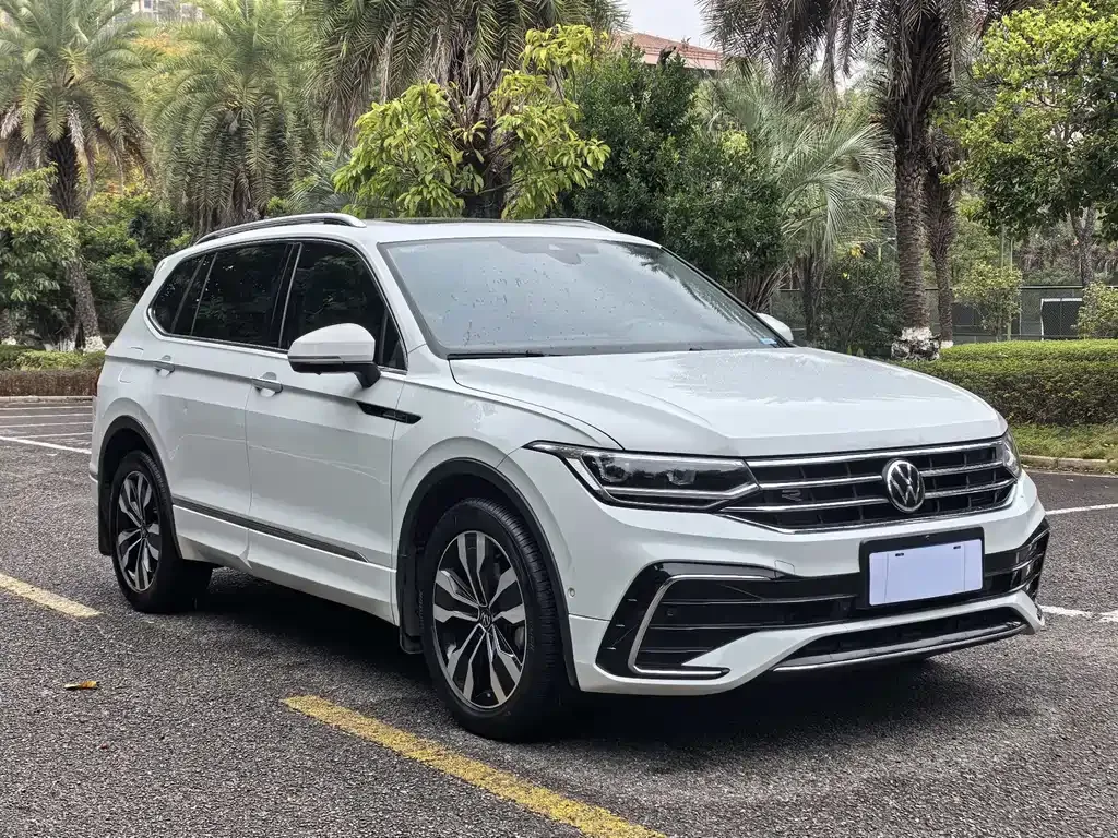 Volkswagen Tiguan L 2023 из CN, фото 5