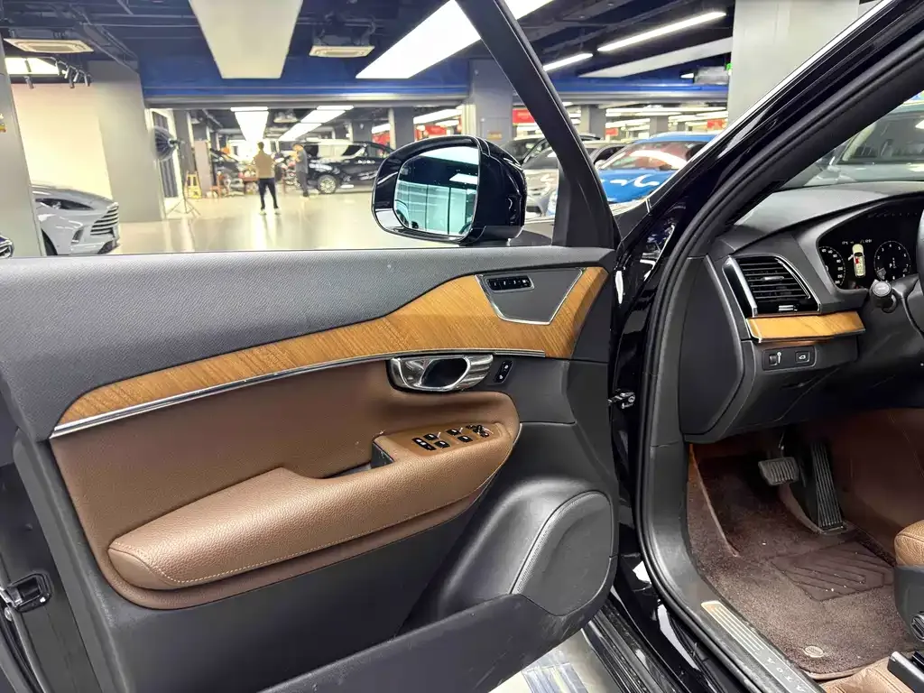 Volvo XC90 2021 из CN, фото 5