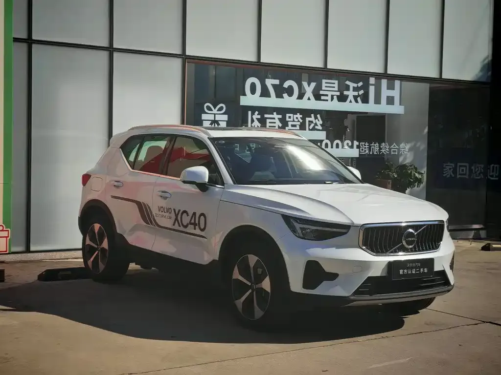Volvo XC40 2025 из CN, фото 4