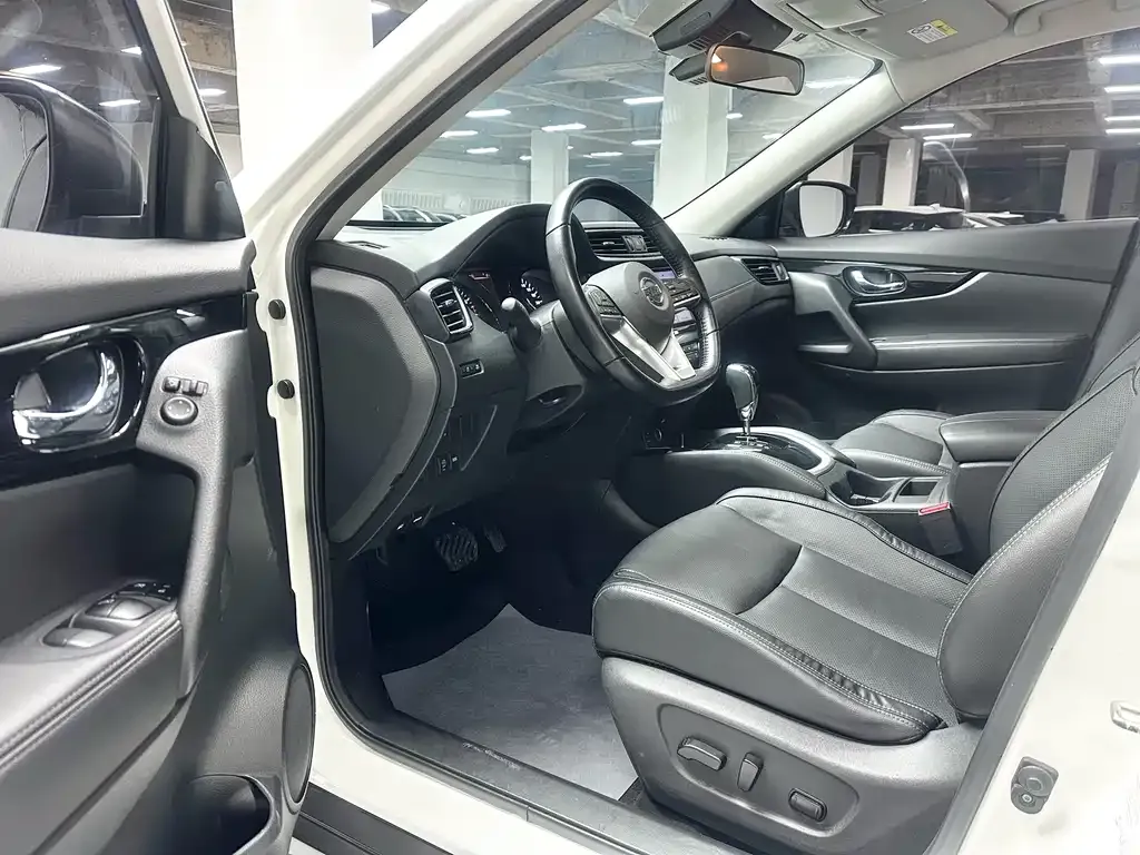 Nissan X-Trail 2021 из CN, фото 6