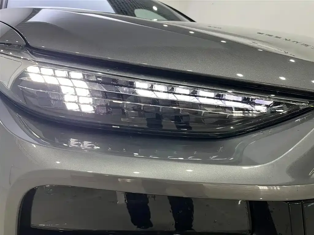 Audi Q6L e-tron 2025 из CN, фото 4