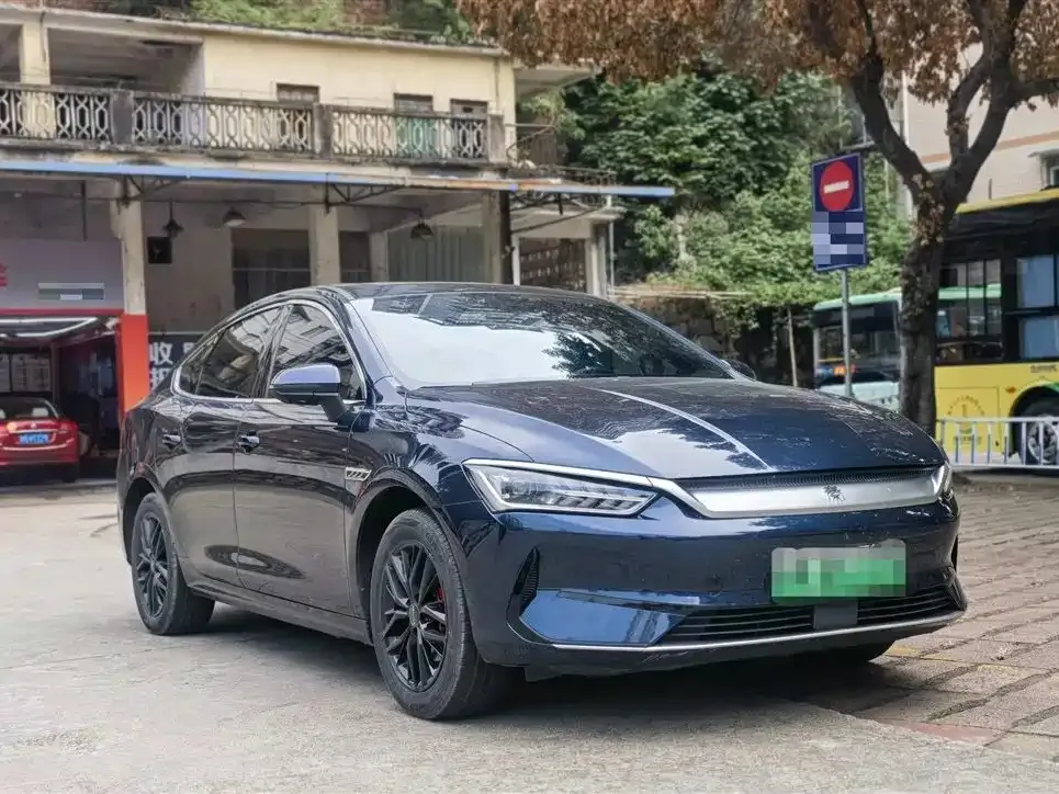 BYD Qin PLUS 2023 из CN, фото 3