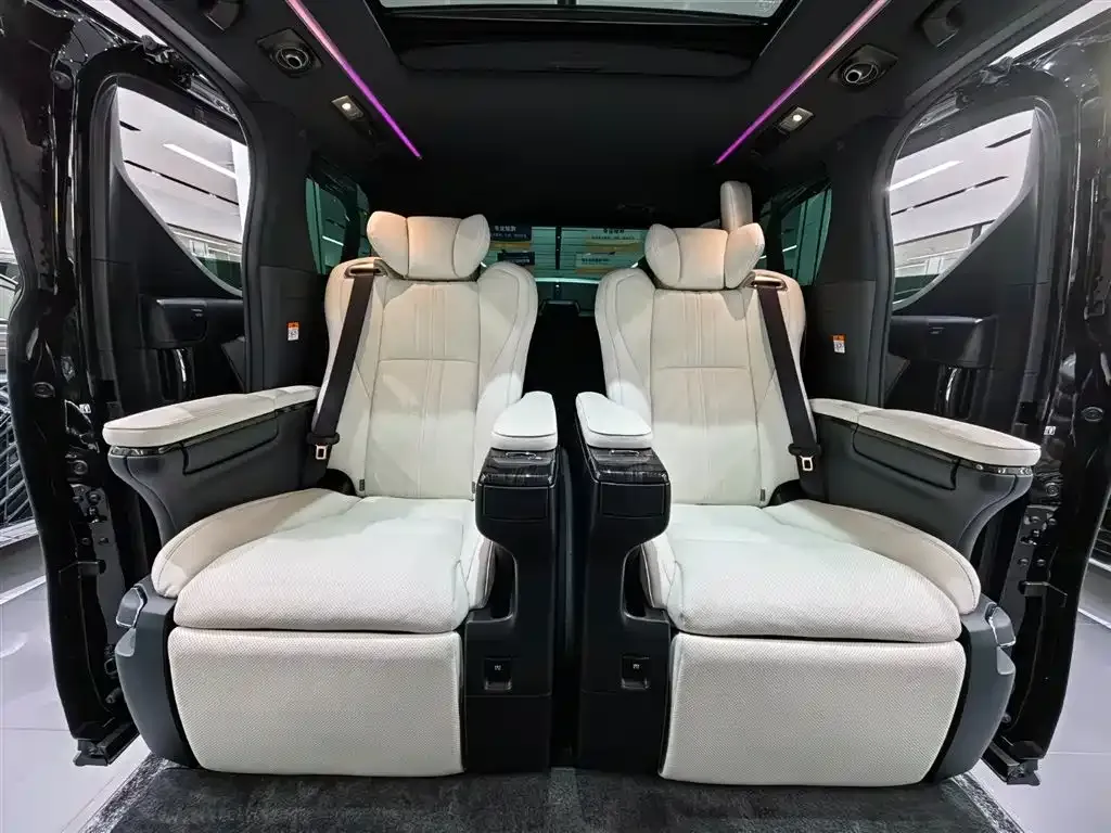 Lexus LM 2022 из CN, фото 8