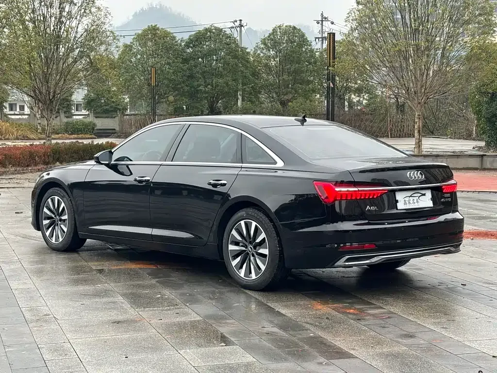 Audi A6L — фото 9