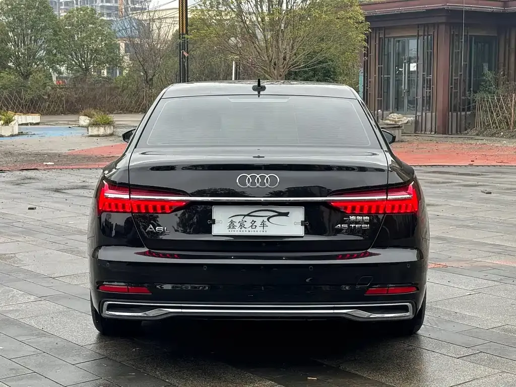 Audi A6L — фото 7