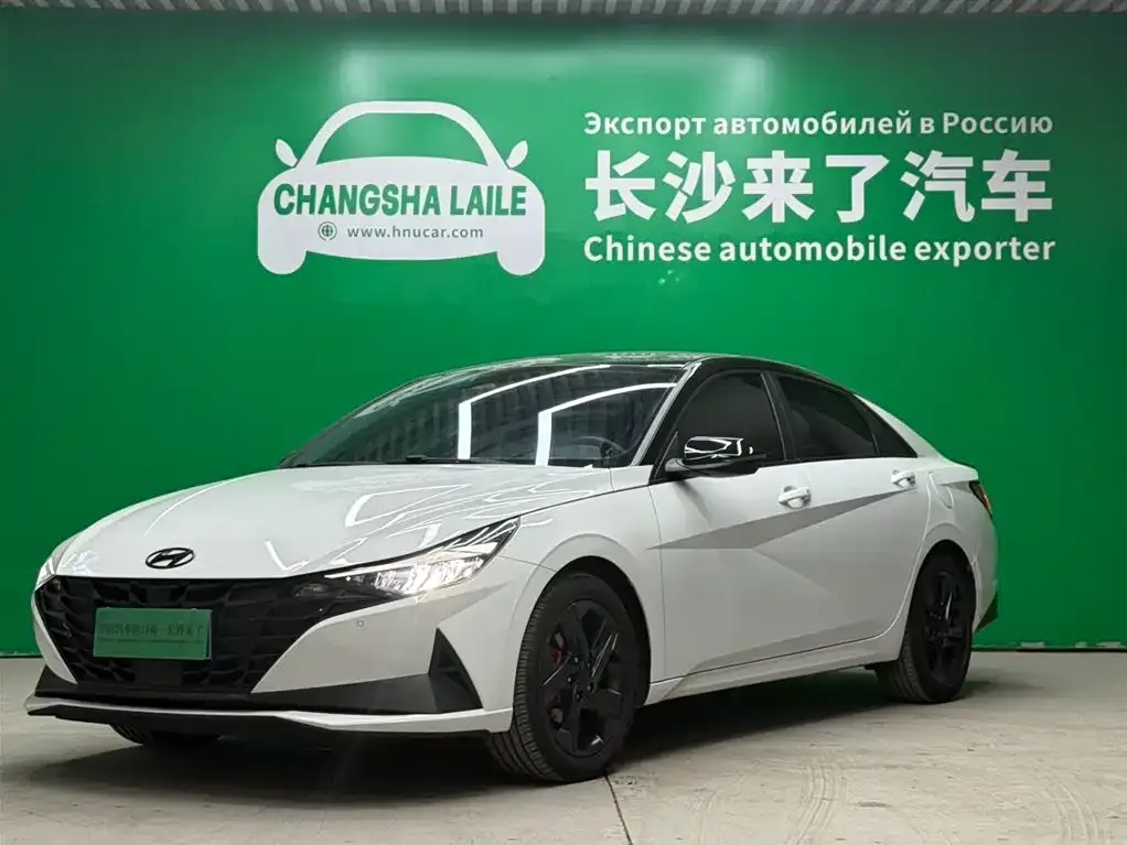 Hyundai Elantra 2023 из CN, фото 1