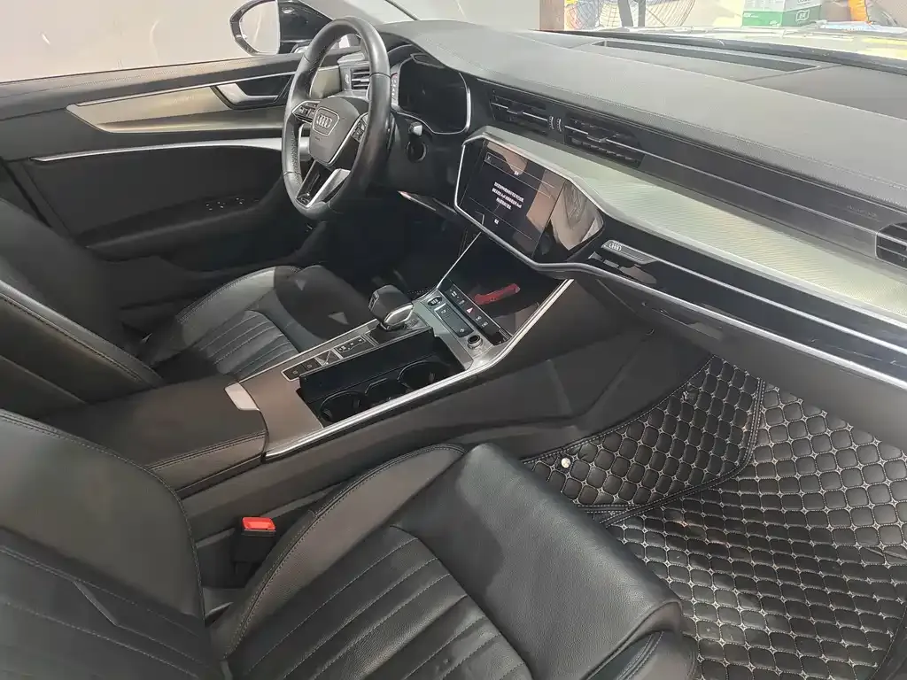 Audi A6L 2022 из CN, фото 4