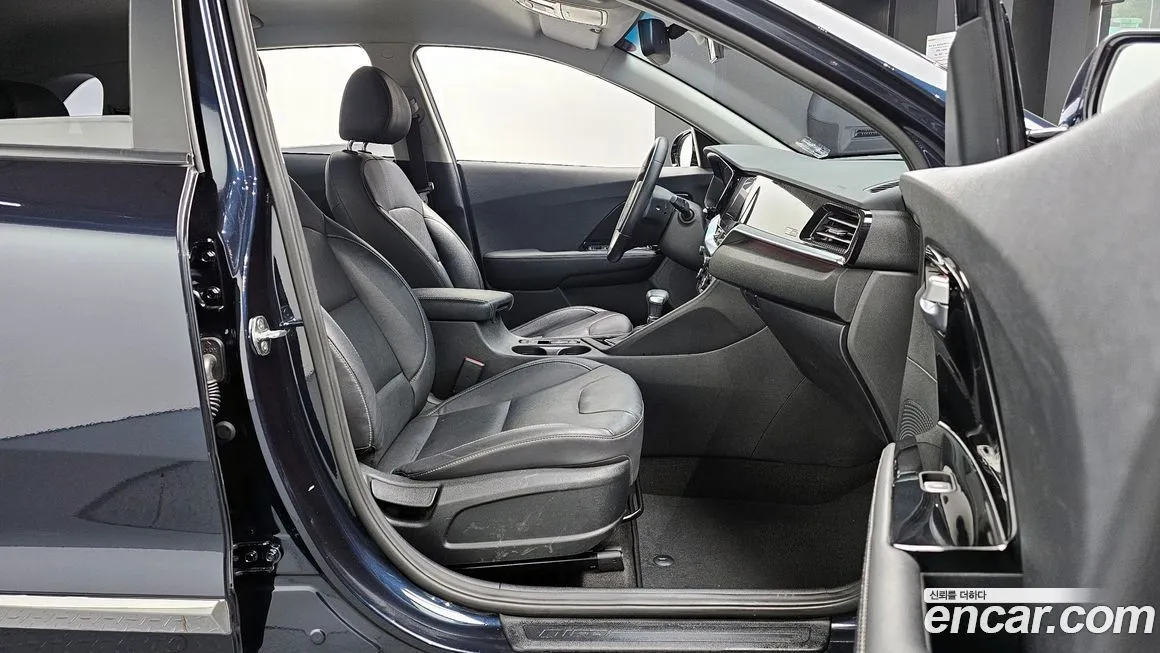 Kia Niro — фото 10