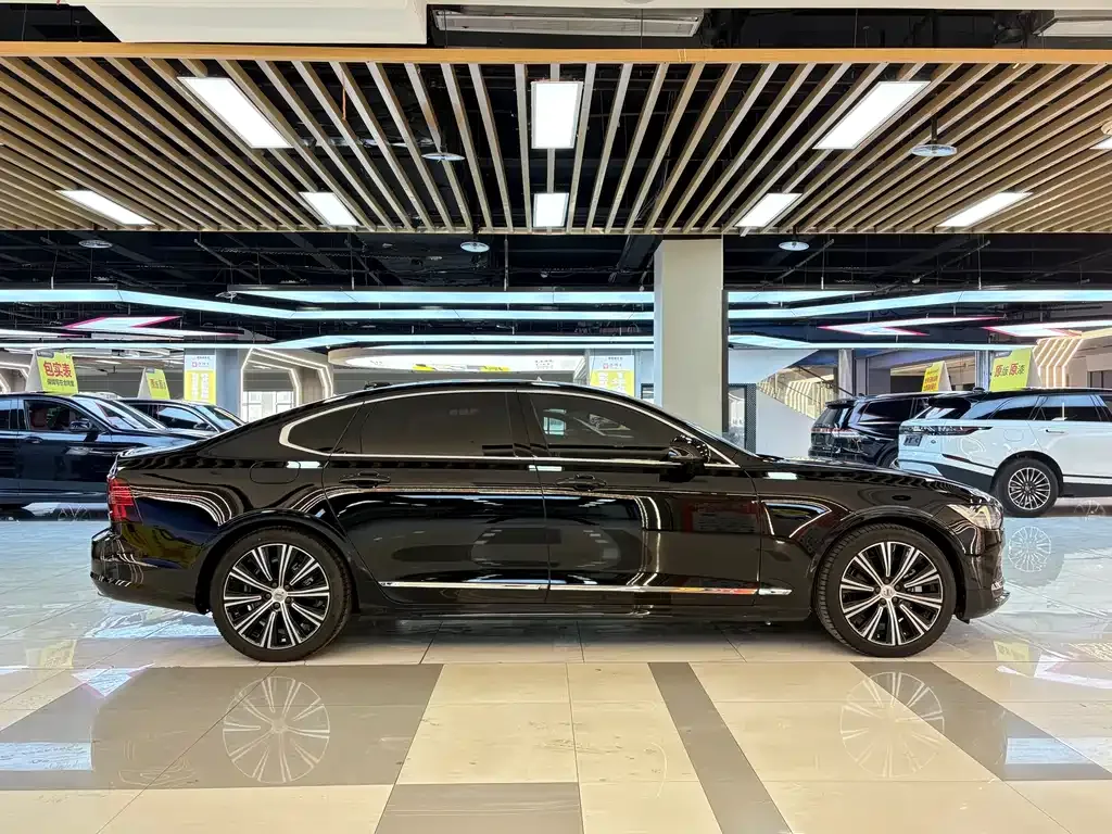 Volvo S90 2023 из CN, фото 6