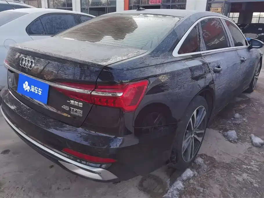 Audi A6L 2023 из CN, фото 5