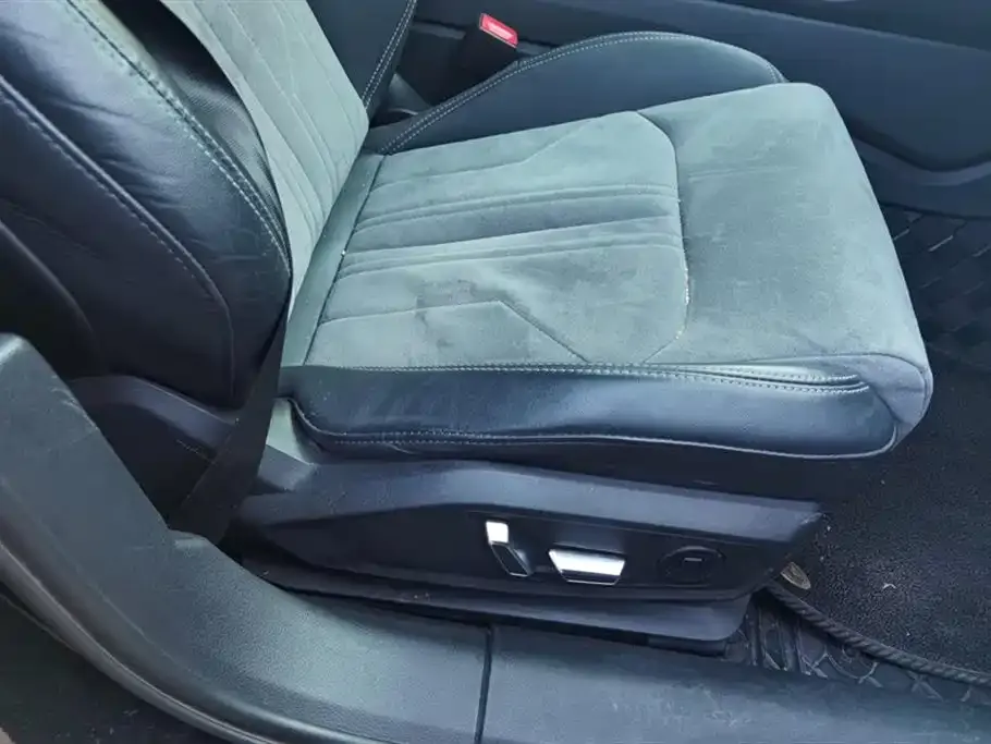 Audi A6L 2023 из CN, фото 7