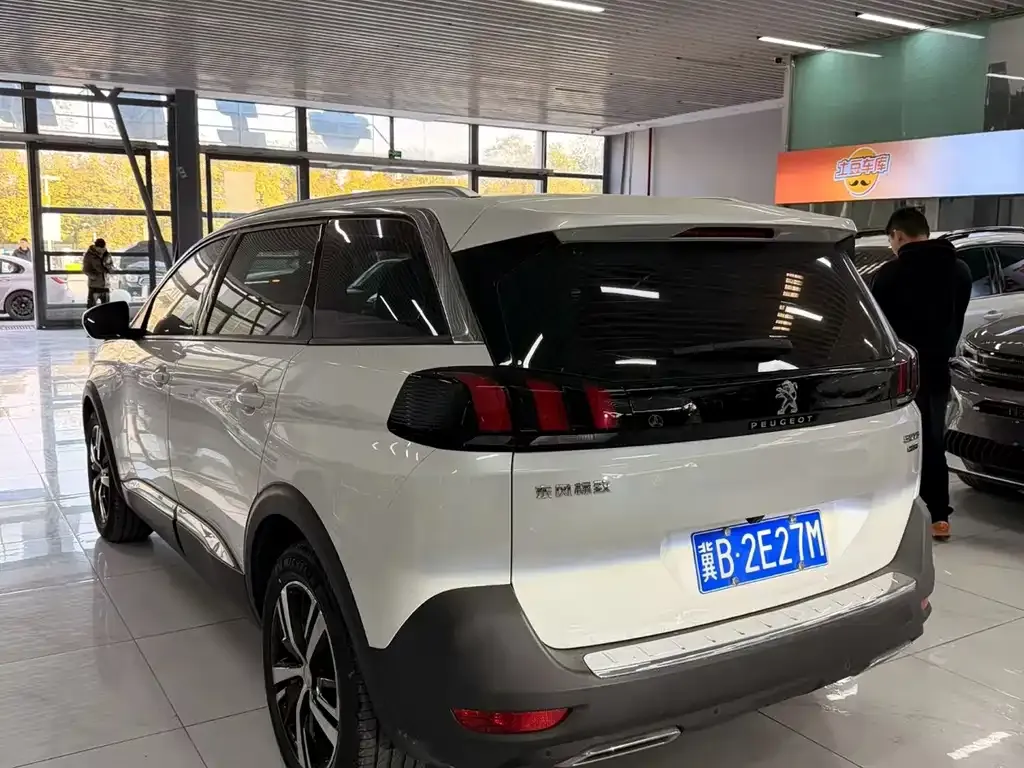 Peugeot 5008 2023 из CN, фото 6