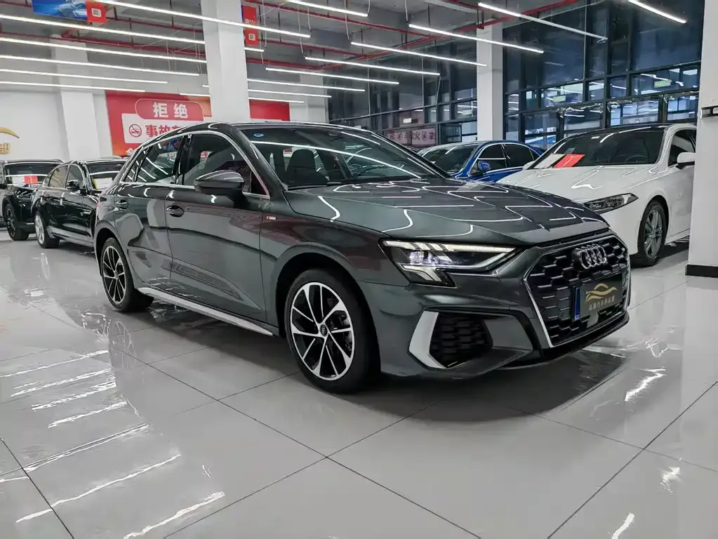 Audi A3 2024 из CN, фото 7