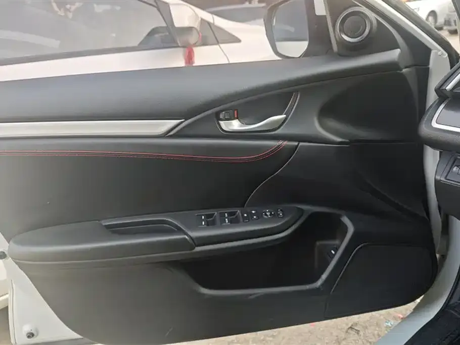 Honda Civic 2021 из CN, фото 5