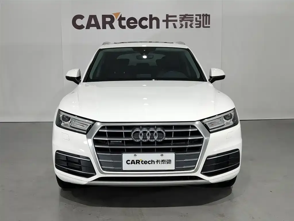 Audi Q5L 2021 из CN, фото 2