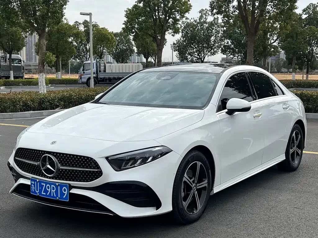 Mercedes-Benz A-Class 2024 из CN, фото 1