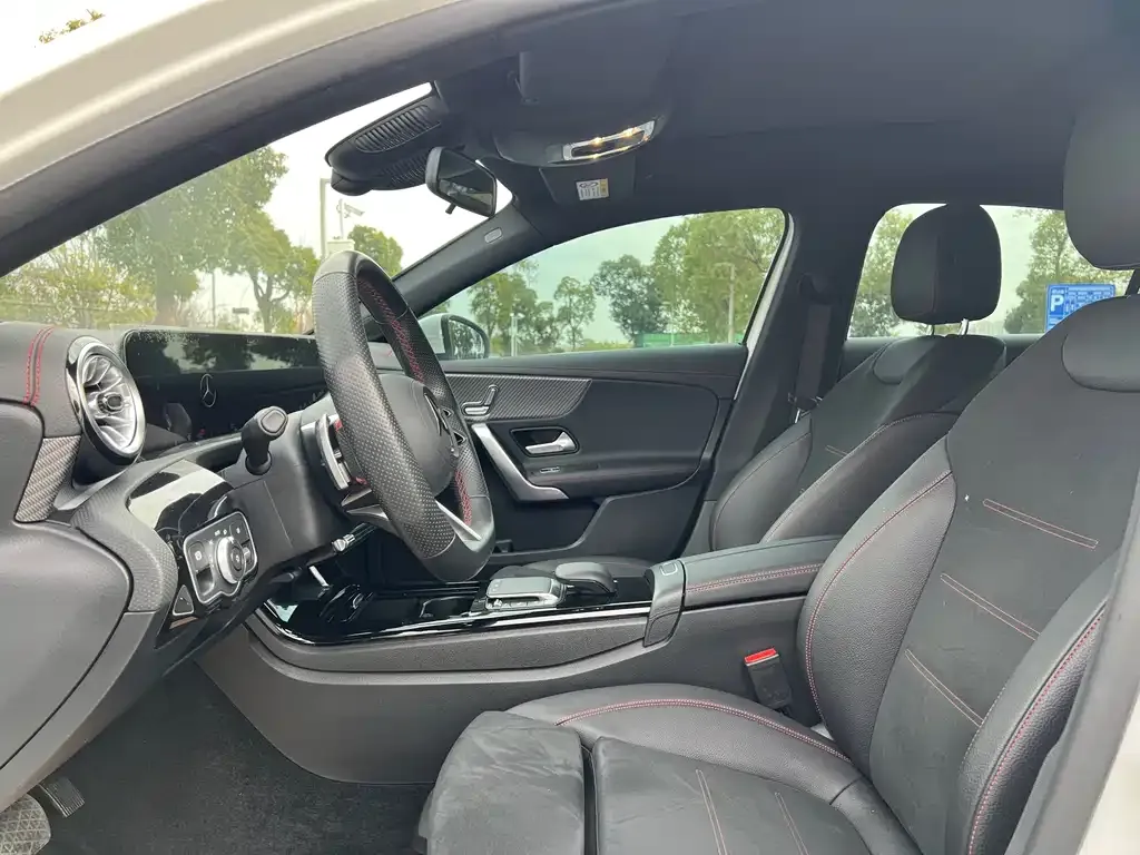Mercedes-Benz A-Class 2024 из CN, фото 5