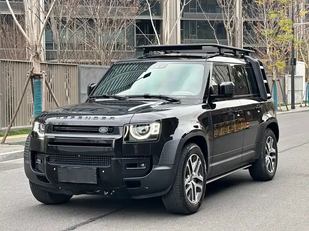 Land Rover Defender — фото 1