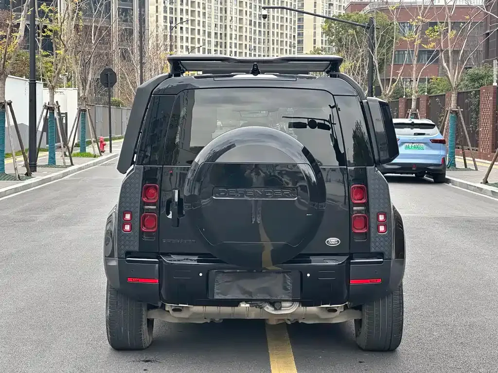Land Rover Defender — фото 4