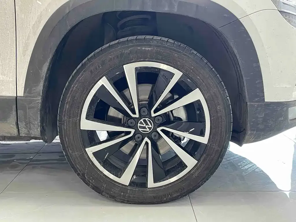 Volkswagen Tharu 2022 из CN, фото 8