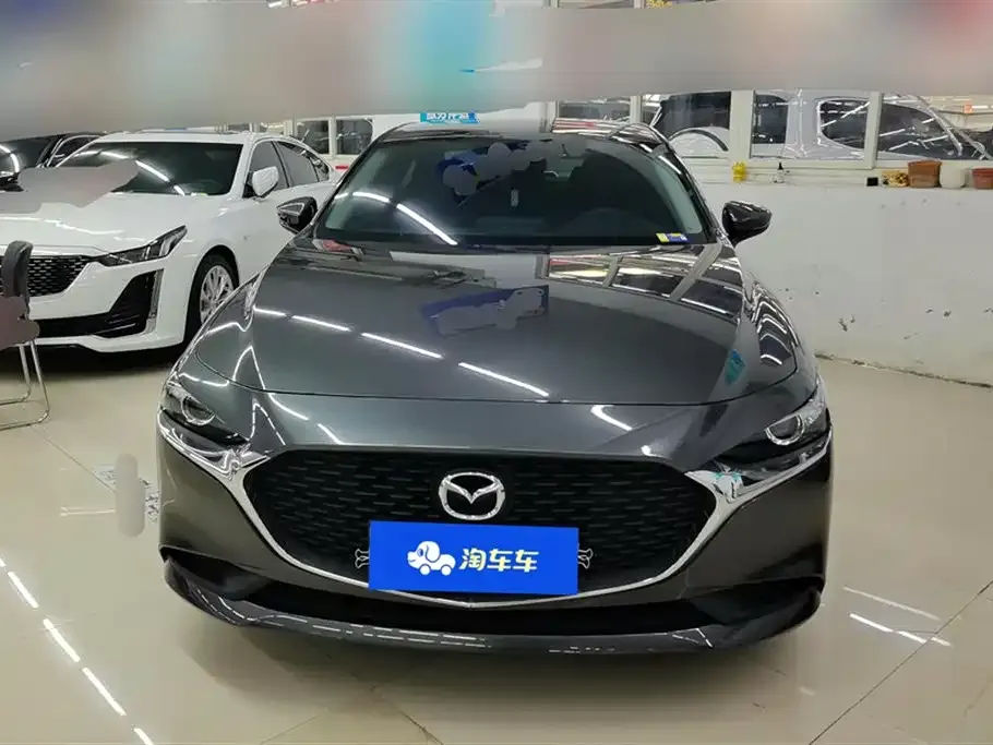 Mazda 3 Axela 2022 из CN, фото 2
