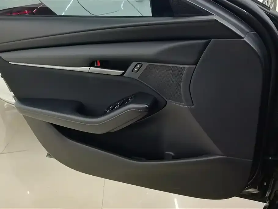 Mazda 3 Axela 2022 из CN, фото 7