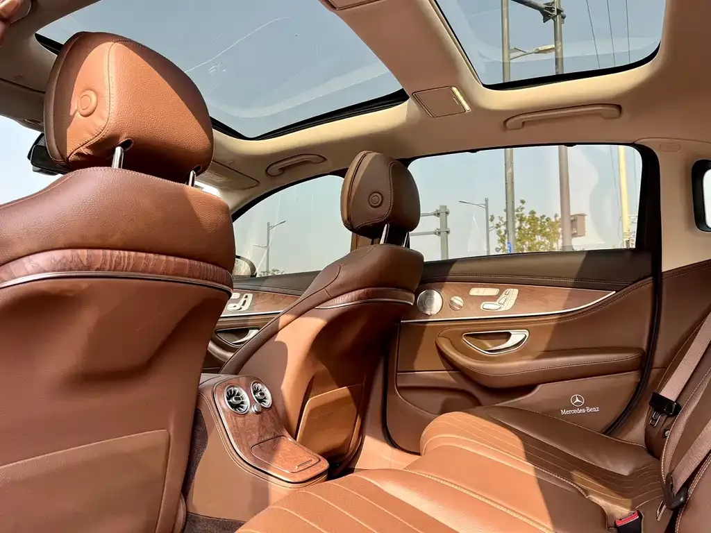 Mercedes-Benz E-Class 2022 из CN, фото 2