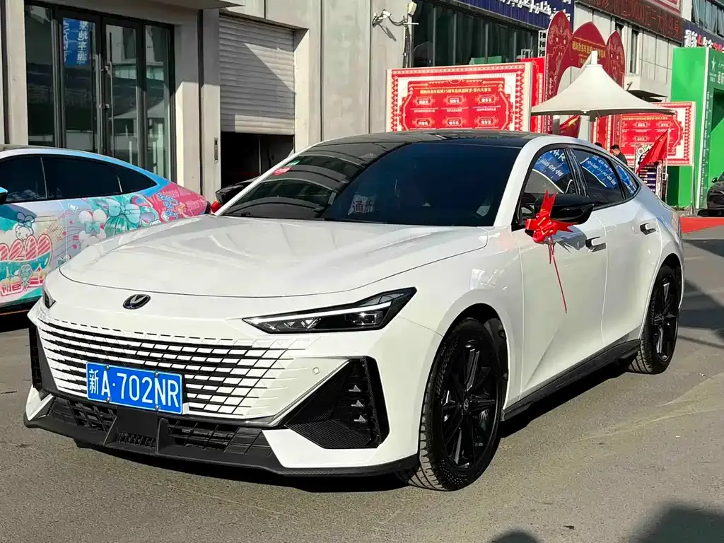 Changan UNI-V 2024 из CN, фото 1