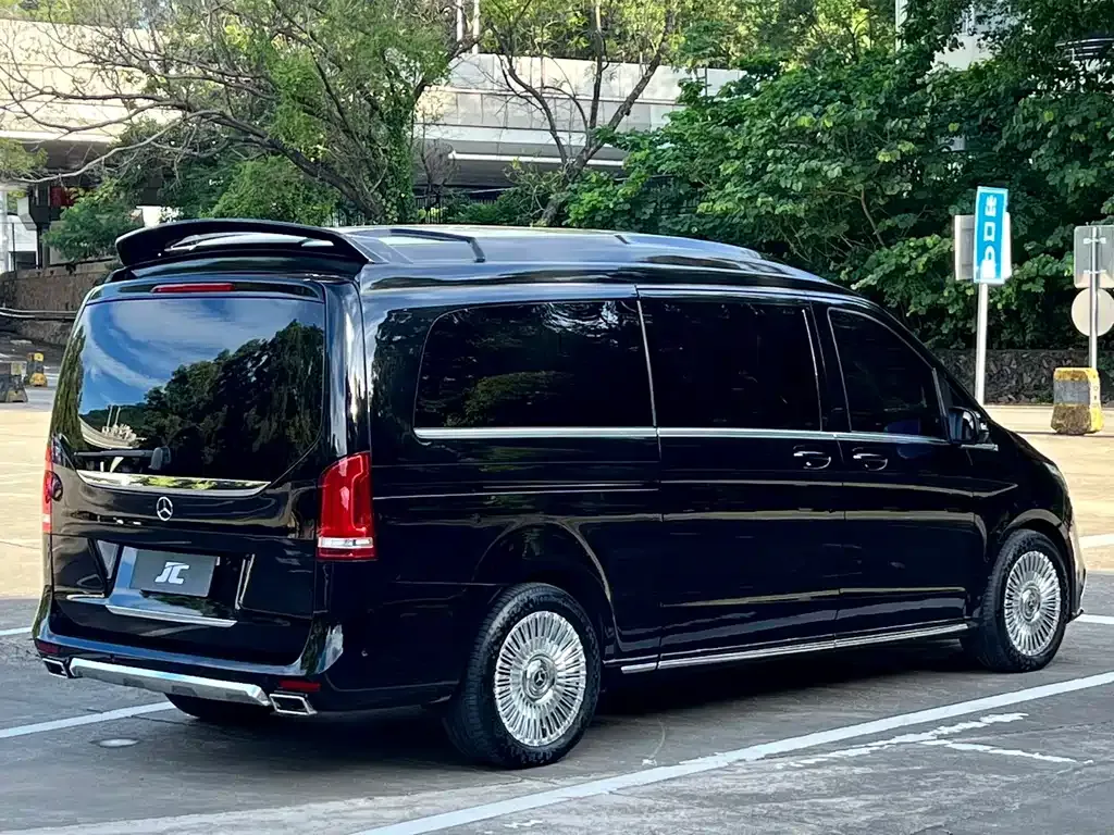 Mercedes-Benz V-Class 2022 из CN, фото 3
