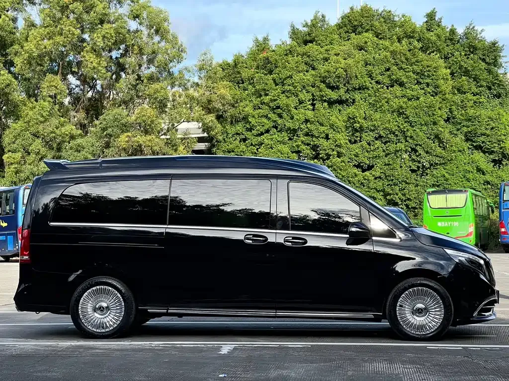 Mercedes-Benz V-Class 2022 из CN, фото 5