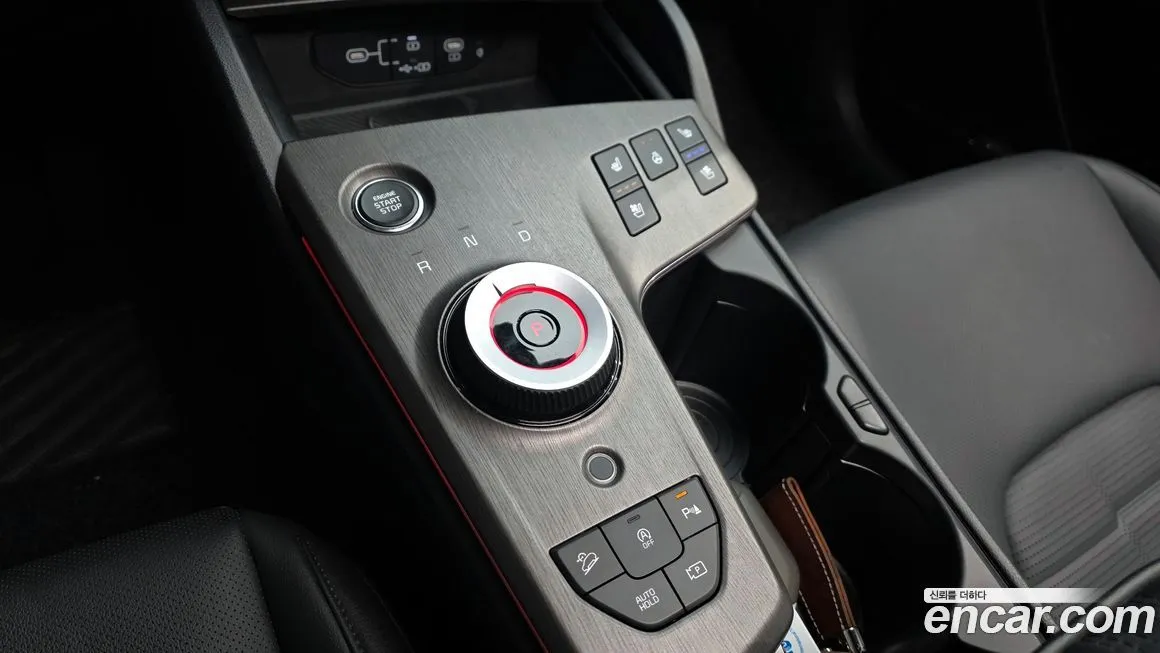 Kia Sportage — фото 8