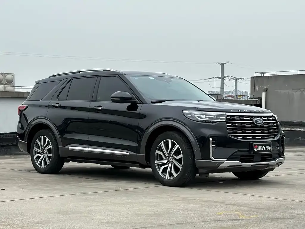 Ford Explorer 2023 из CN, фото 4