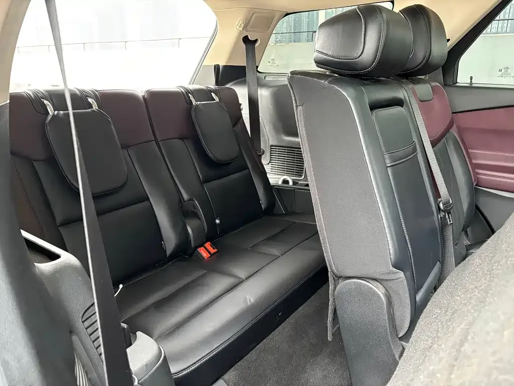 Ford Explorer 2023 из CN, фото 10