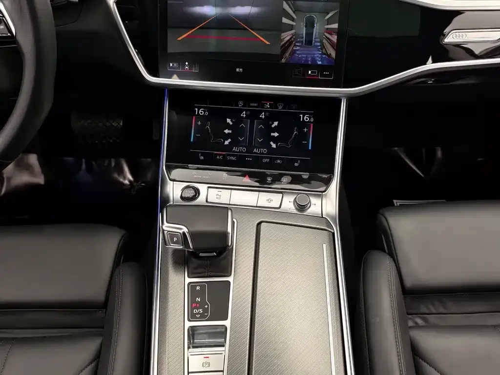 Audi A7 2021 из CN, фото 3