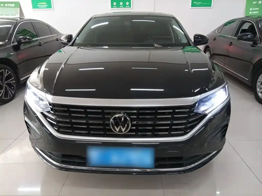 Volkswagen Passat — фото 10