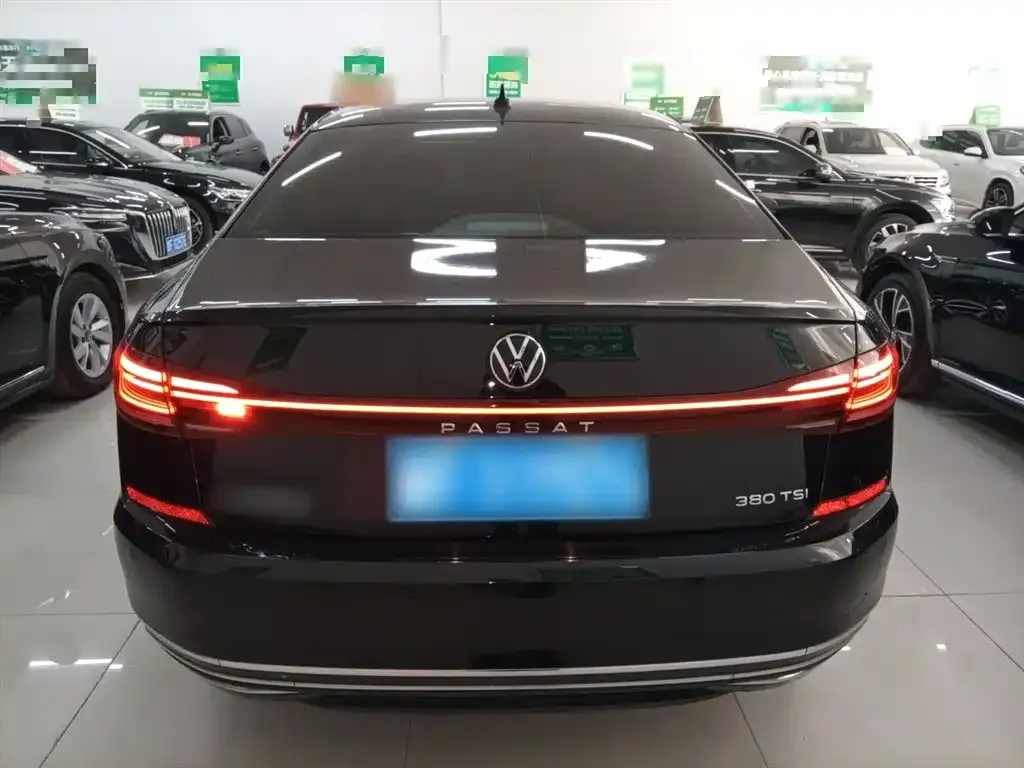 Volkswagen Passat — фото 4