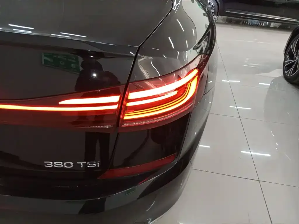Volkswagen Passat — фото 5