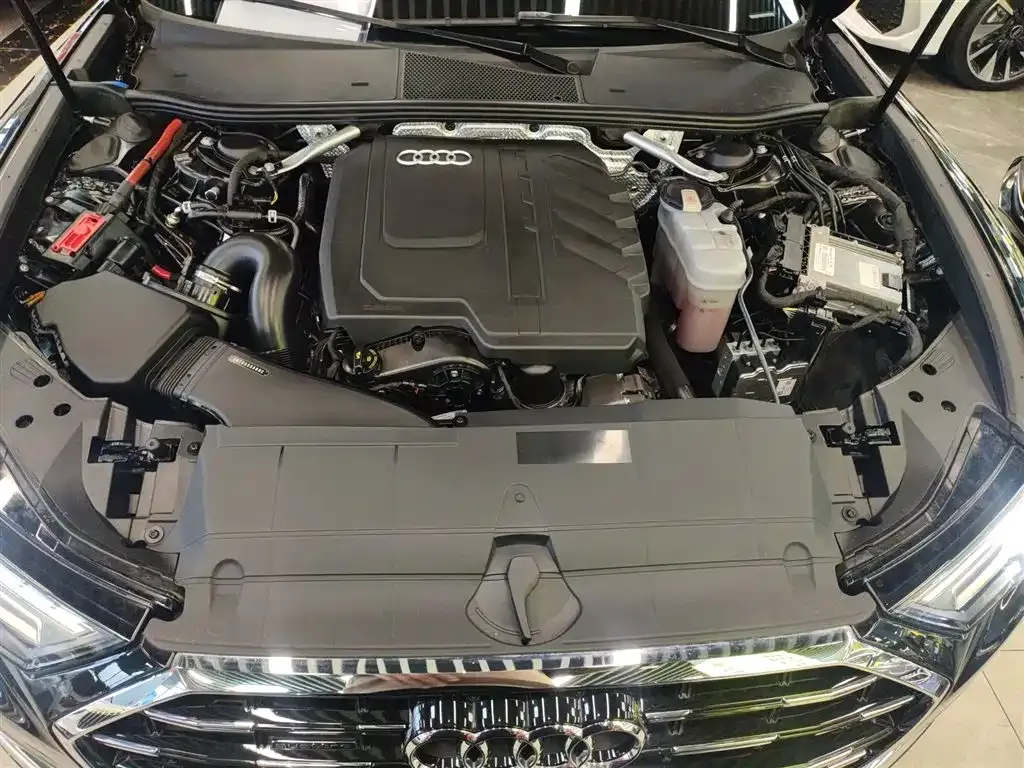 Audi A6L 2023 из CN, фото 7